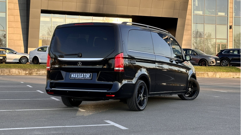Mercedes-Benz V-class