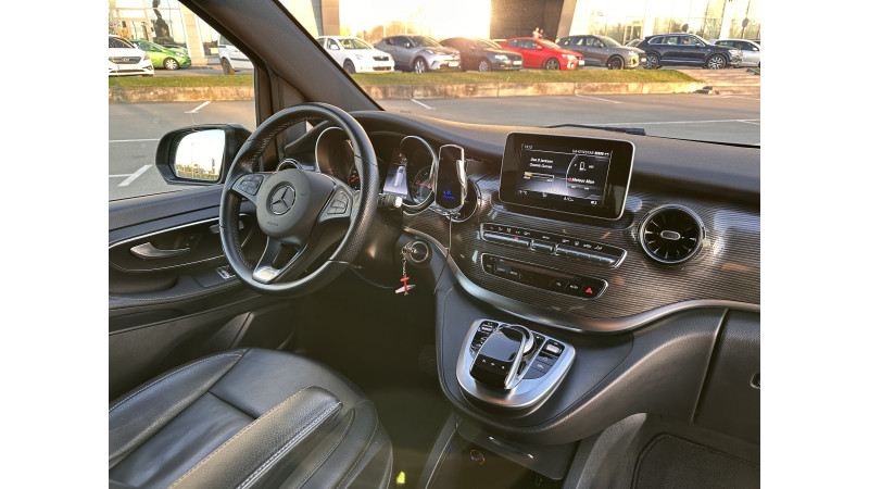 Mercedes-Benz V-class