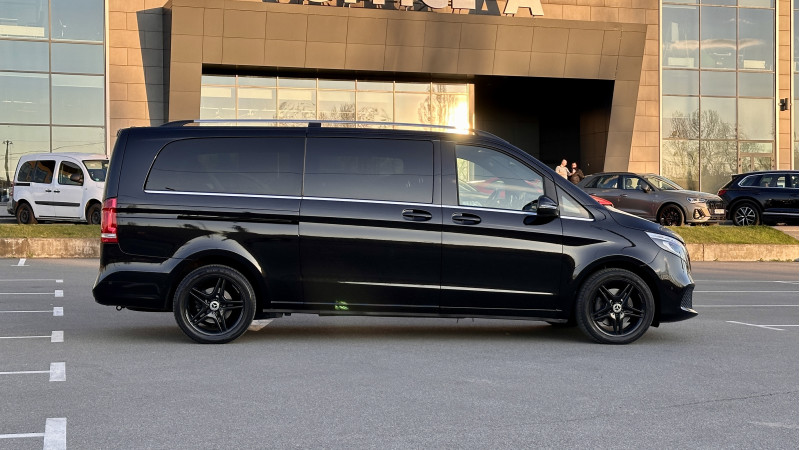 Mercedes-Benz V-class