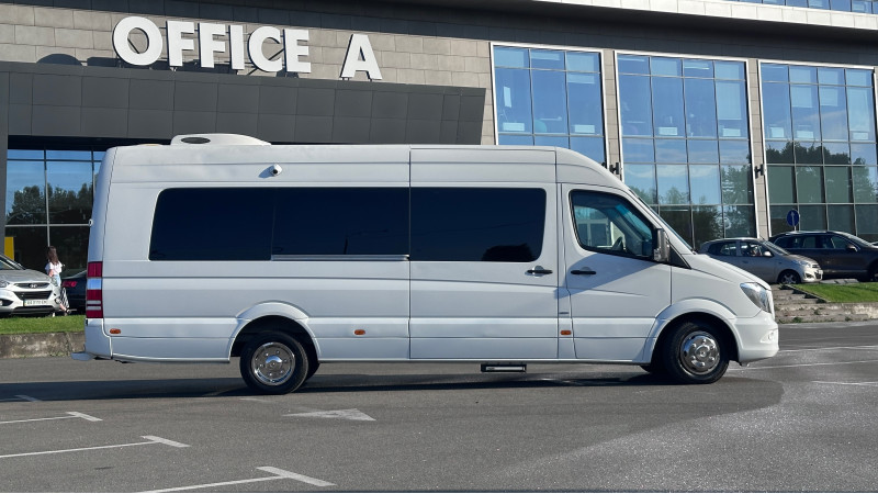 Mercedes-Benz Sprinter B6 Броньований Mercedes-Benz Sprinter B6 Броньований
